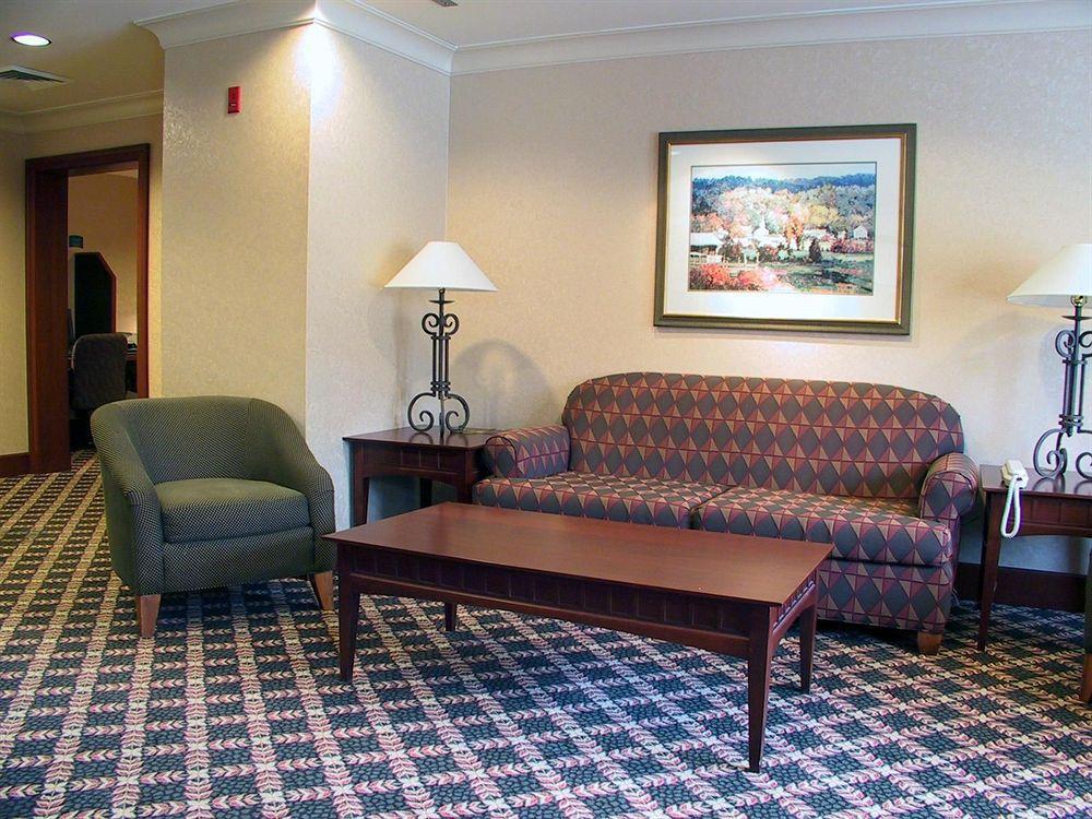 Staybridge Suites Corning By Ihg Exterior photo