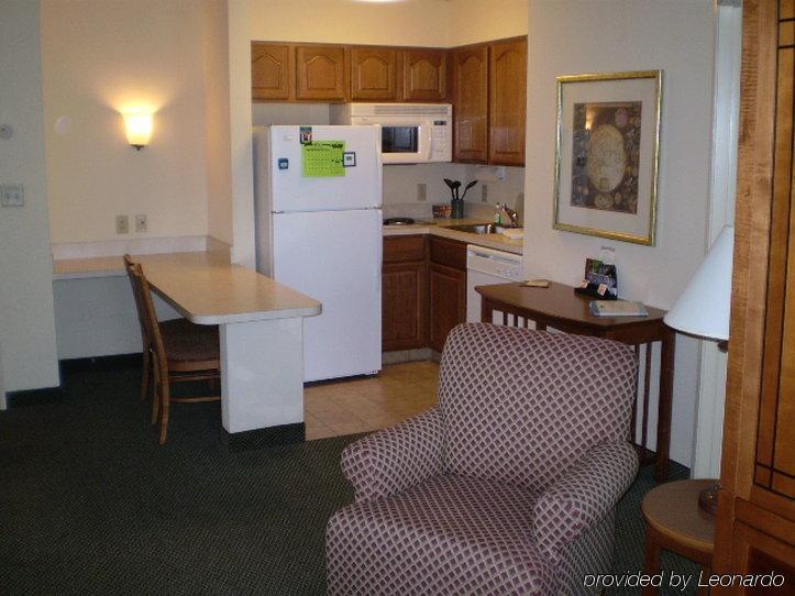 Staybridge Suites Corning By Ihg Room photo